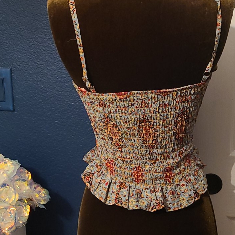 Crop top - Picture 2 of 3